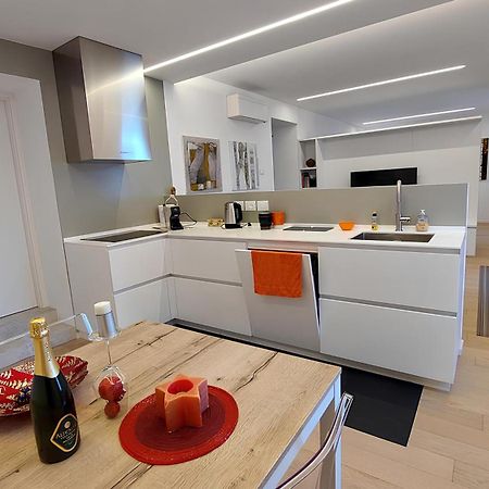 Over The Castle Apartment Trento Bagian luar foto