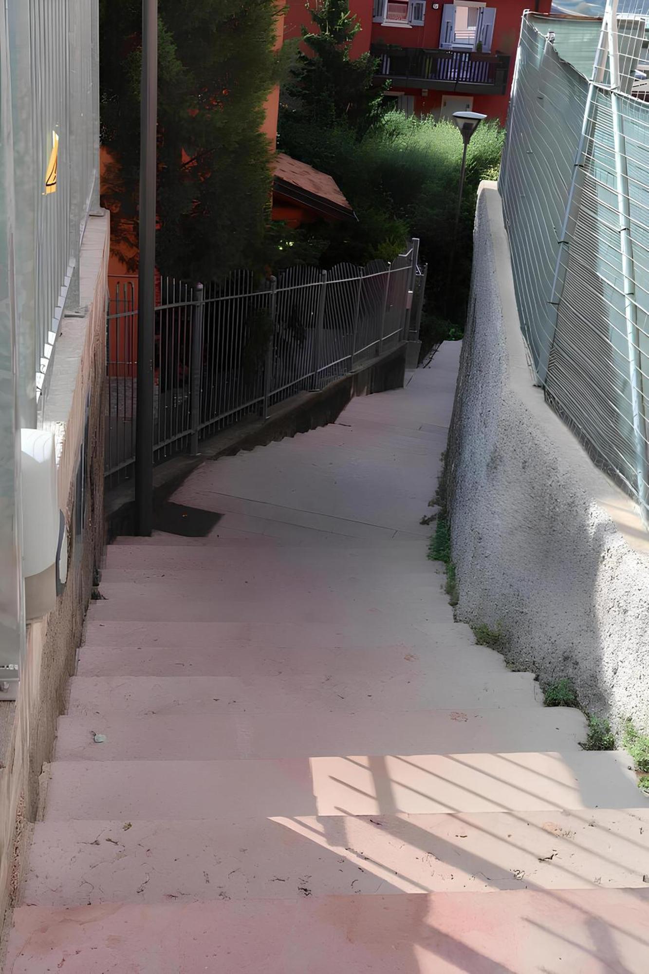 Over The Castle Apartment Trento Bagian luar foto