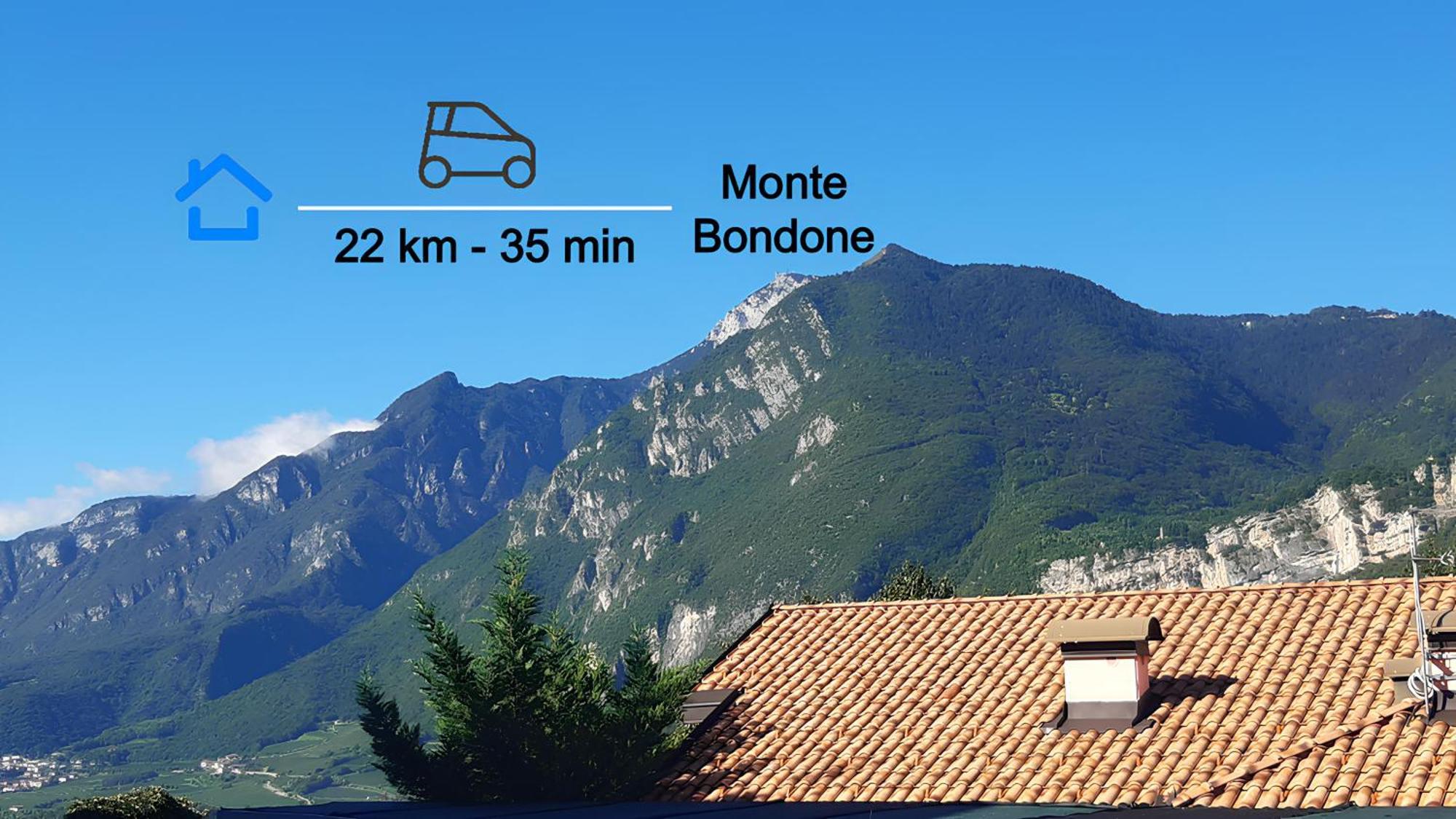 Over The Castle Apartment Trento Bagian luar foto