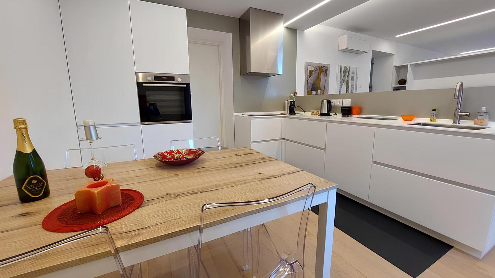 Over The Castle Apartment Trento Bagian luar foto